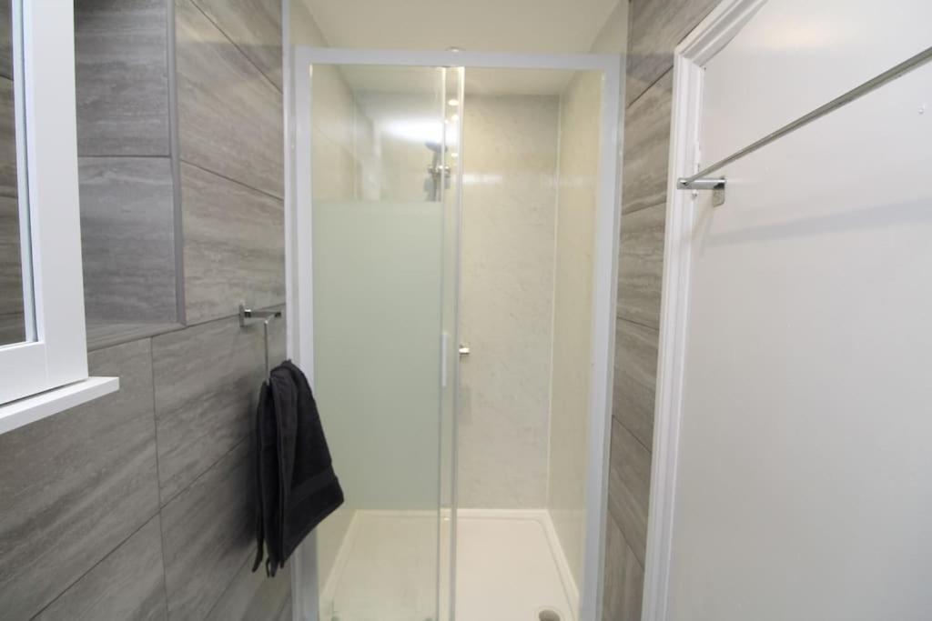 Appartement Modern 2 Bed Close To City